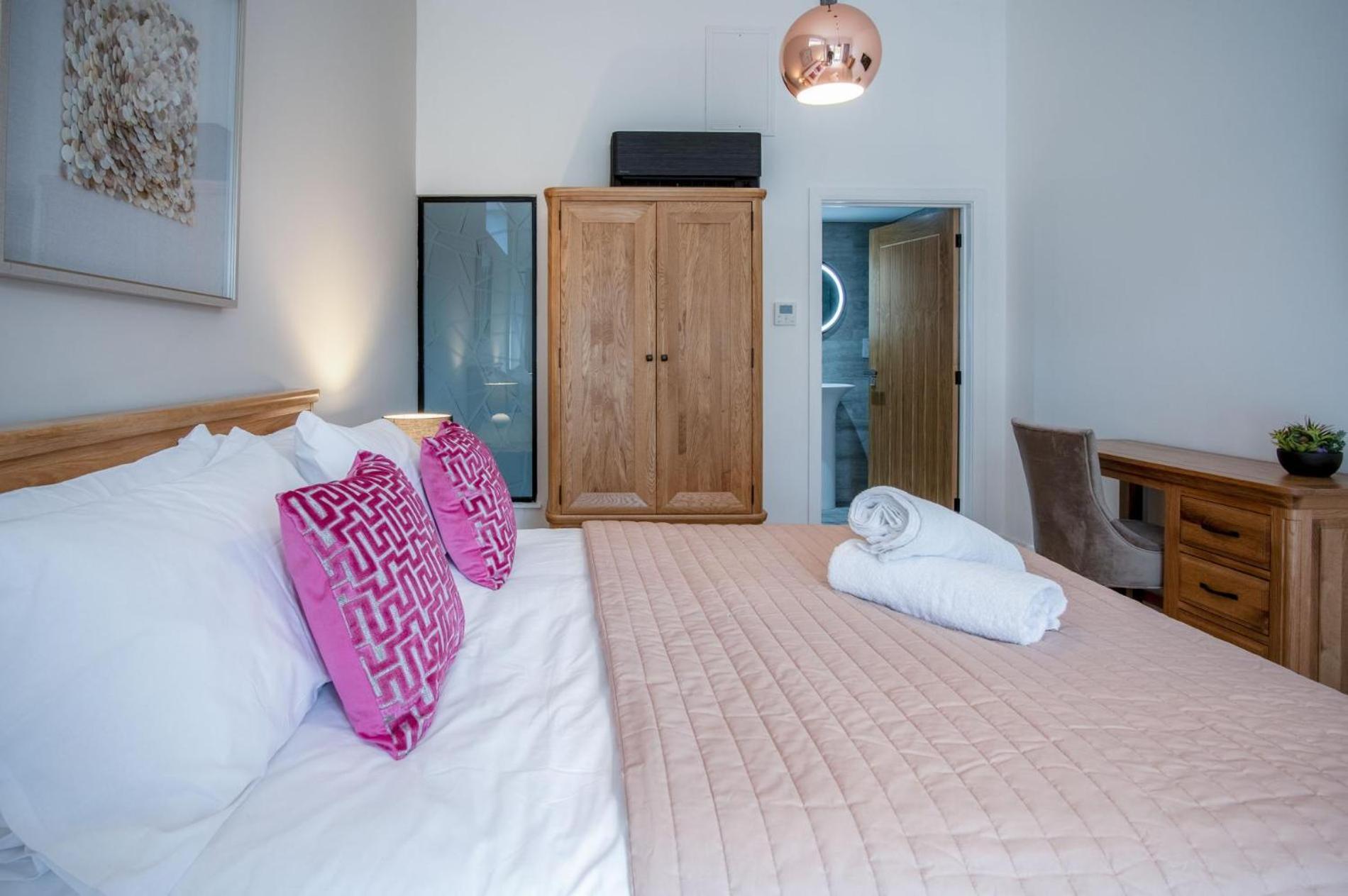 Suite 12 - Sleeping Giant Hotel - Pen Y Cae Inn Brecon Luaran gambar